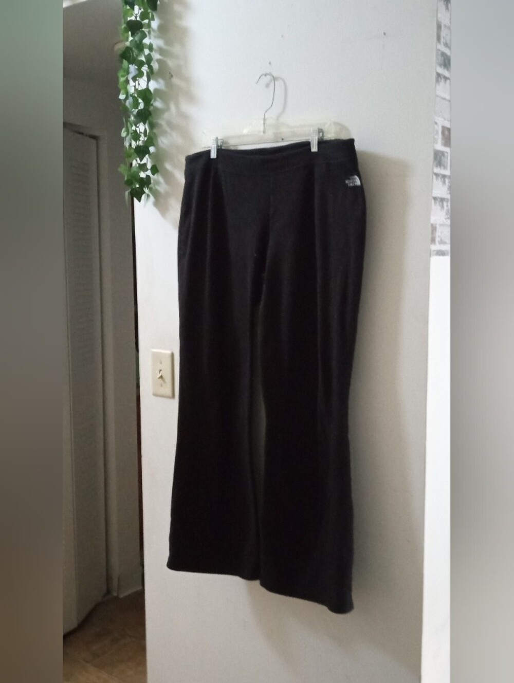 The North Face Women’s Black Fleece Pants
